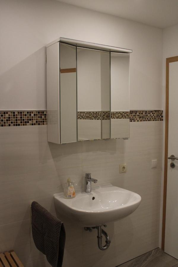 Klein-Fein Apartment ออยส์เคียร์เชิน ภายนอก รูปภาพ