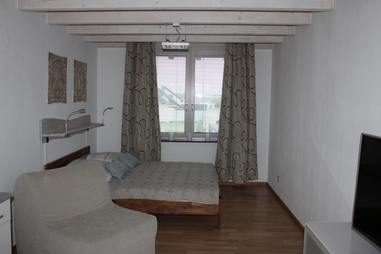 Klein-Fein Apartment ออยส์เคียร์เชิน ภายนอก รูปภาพ